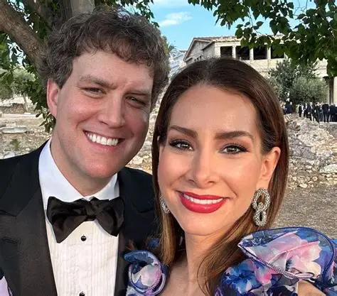 Matthew Pierce Hanson and wife Rebecca Jarvis.